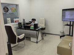 -海之声助听器峰力直营店深圳旗舰中心