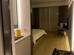 -白玉兰酒店(上海田子坊马当路地铁站店)