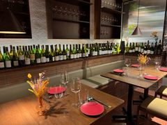 -肆海小川菜酒馆Wine Bistro (青年路店)