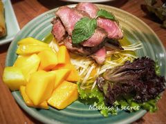 芒果牛肉沙拉-mango tree芒果树泰国餐厅(青岛万象城店)