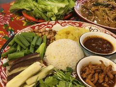 -闯关东东北农家菜(崂山石老人店)
