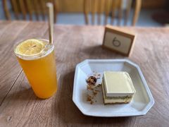 白桃百香糕-知亘茶食