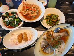 -新白鹿餐厅(虹桥南丰城店)