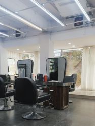 -诗悦发型SALON·圣罗兰店