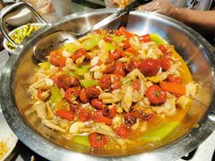 -龙巢盱眙龙虾·牛蛙·烧烤宵夜(八卦岭店)