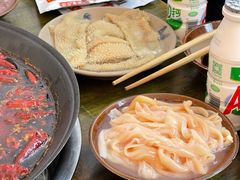 -黄潇洒老火锅(九眼桥宏济巷店)