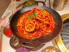 -蚂蚁洞·烤肉大营地(上海静安大悦城店)