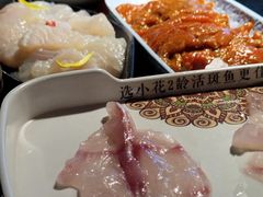 -老牌坊云南鱼豆花火锅(哈西万达店)