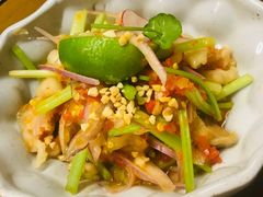 柠檬酸辣无骨凤爪-帕蓝·暹罗料理(曲阳店)