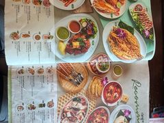 -Chom Cafe and Restaurant