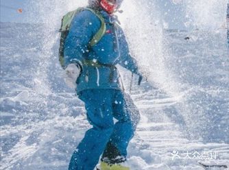 冬天快带孩子来玩滑雪运动吧