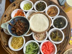 -包整·丝娃娃(一览甲秀楼风景店)