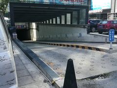 入口-中关村e世界-停车场