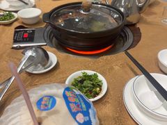 -濠轩阁特色生蚝火锅总店