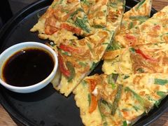 海鲜葱饼-明洞阿姨·韩式酱蟹烤肉·创意料理(三元桥店)