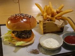 特制牛肉汉堡-EN SPACE恩空间