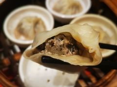 -馋三尺蟹粉小笼(人民广场店)