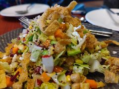 经典凯撒沙拉配香脆火腿-WOLFGANG PUCK KITCHEN & BAR(迪士尼小镇店)