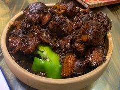 砂钵黑鸭-神仙钵湘香土菜馆(光华路店)