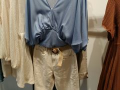 -URBAN REVIVO(上海中庚漫游城店)