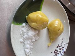 -粘豆包柴火铁锅炖