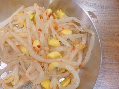 豆芽小菜-·缸桶屋·韩式牛肋条自助烤肉(西湖D11店)