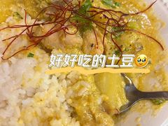 厚椰黄油咖喱鸡饭-CowCow其其·牛杂咖啡公司(六运店)