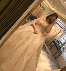 点击看大图 -拉瑞娜LaReine婚纱礼服高级定制