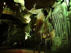 -泉城欧乐堡戏水湾艺术养生温泉