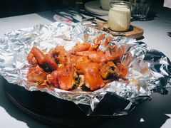 手抓烤猪手-野蔓果·山野菜(西湖景区·龙井茶田店)