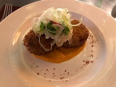 Jumbo lump crab cakes-db Bistro & Oyster Bar by Daniel Boulud(滨海湾金沙店)