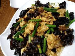 -赶海部落海鲜城(海阳路店)