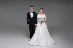 点击看大图 -GRACE KELLY婚纱与礼服(北京店)