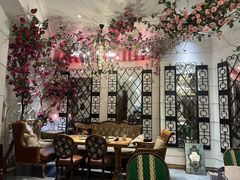 -秘密旅行Bonjour(黑金冠 江南西店)