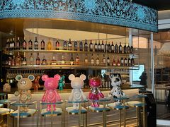 门口-凤凰湘语·湘粤和鸣(浦东旗舰店)