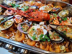 -东记炭炉·海鲜鸡煲(龙华店)