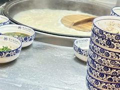 -镇南锅盖面馆(解放路店)