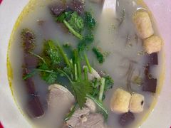 -小杨生煎(金山百联购物中心3楼店)