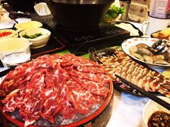 -鲜入围煮花胶鸡海鲜火锅