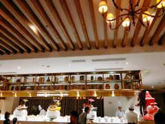 -雍和会海鲜姿造自助(湖东路店)