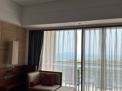 -三亚湾海居铂尔曼度假酒店