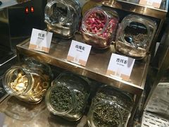 -东方红海鲜百汇(国际大厦店)