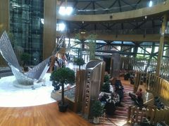 -上海滴水湖皇冠假日酒店