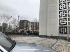 -颛桥镇文体中心-停车场