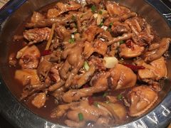 鸡翅煲小份-胖哥俩肉蟹煲(爱琴海购物公园店)