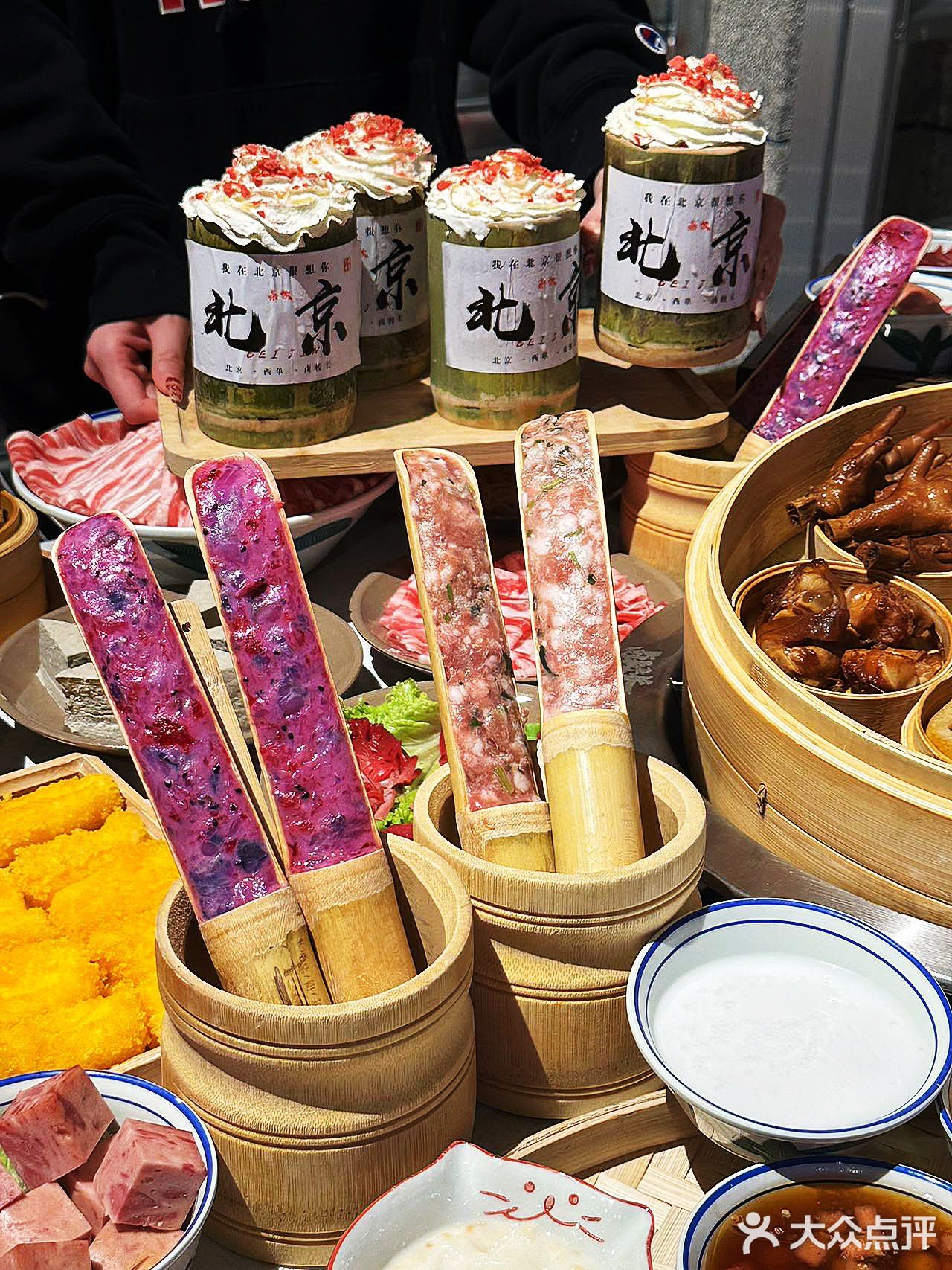 帝都美食探店 | 超正宗重庆火锅，没人能拒绝卤校长这口鸭血面
