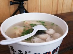 -手劲鱼丸馄饨铺(哈一百店)