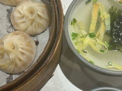 -馋三尺蟹粉小笼(人民广场店)