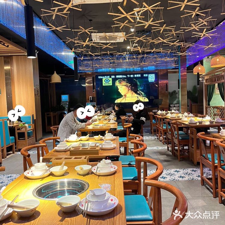 中山探店|值得N刷的椰恋,原味的椰青水汤底