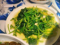 -川流不息·地道川菜·小龙虾(新松江路店)